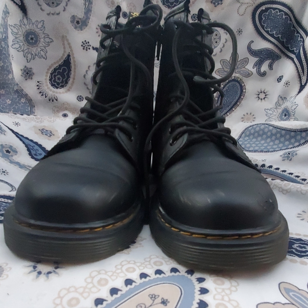 DR MARTENS - Picture 2 of 8